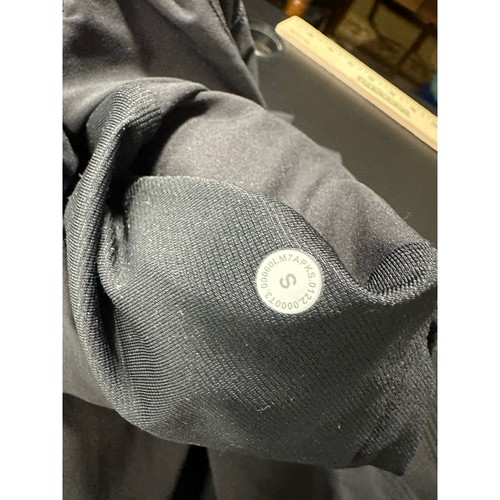 Lululemon Pace Breaker Shorts schwarz mit Innenfutter Größe Small 7 Zoll - Bild 3 von 11