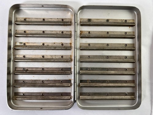 De colección Perrine Calidad Esterlina Aluminio Pesca con Mosca Caja Clip Filas Bolsillo - Imagen 6 de 13