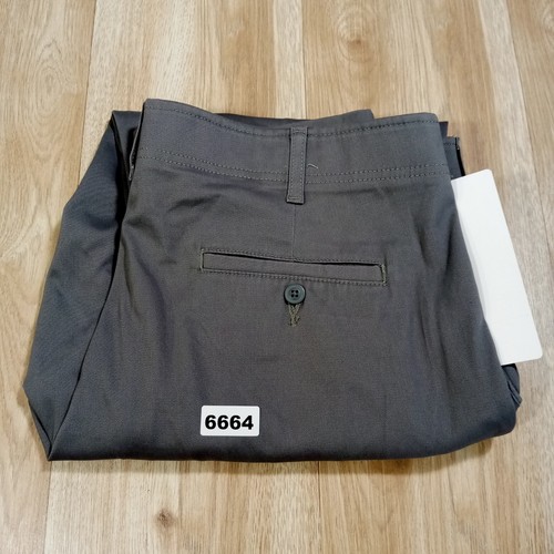 Lee Mens Relaxed Straight Extreme Motion MVP Pants Gray 38x32 - Picture 8 of 9