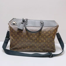 Louis Vuitton Monogram Hunter Bag