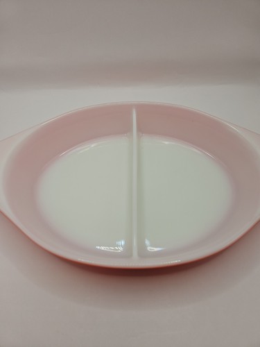 Vintage Red Pyrex Divided Dish #25 | White Base | 1.5 Quart | No Lid | USA Made - Picture 6 of 12