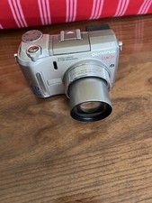 Olympus CAMEDIA C-750 Ultra Zoom 4.0MP Digital Camera - Silver