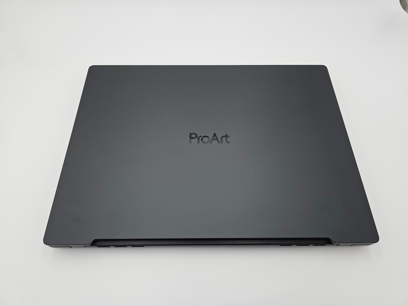 ASUS ProArt Studiobook Laptop i7-12700H RTX3060 16GB DDR5 1TB SSD 16" OLED 4K - Picture 5 of 16