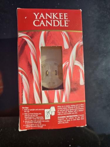 Yankee Candle Housewarmer Cranberry Peppermint Electric Home Fragrancer .625 Oz - Picture 2 of 2