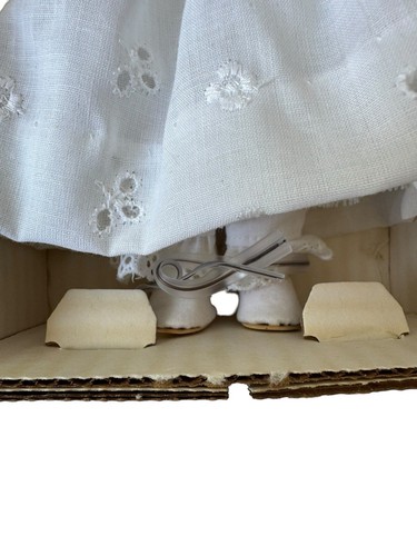 "Muñeca Ideal Vintage Victoriana Damas Serie Vestido Blanco Camafeo Años 80 8"" Vinilo Rubio" - Imagen 8 de 13