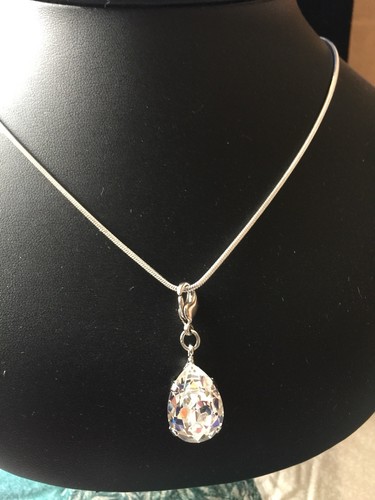 Tropfen Anhänger mit klarem Swarovski Kristall an einem 18 Zoll Seil Kette  - Bild 2 von 3