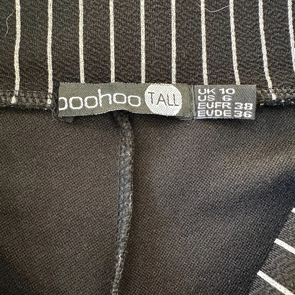 Boo Hoo Women's 6T Black & White Striped Elastic Waist Wide-Leg Pull On Pants - Image 2 of 4