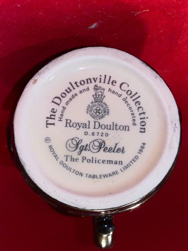 Burns Crystal London Skyline Dram Glass & Sgt Peeler Royal Doultonville figure - Picture 15 of 24
