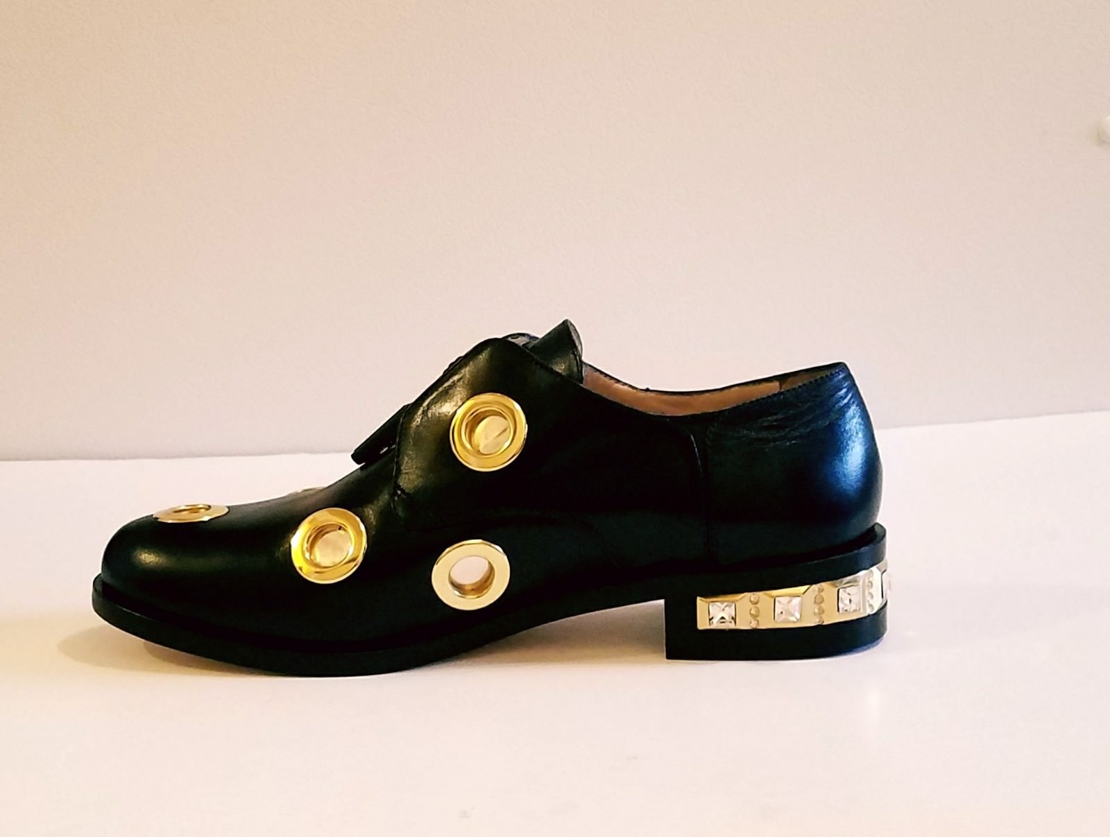 NWOB Cavallini Women's Women's Women's Leather Studded gold heel Loafers shoes Black sz 38.5 (8) 2b1fcf NWOB Cavallini Women's Women's Women's Leather Studded gold heel Loafers shoes Black sz 38.5 (8) 2b1fcf