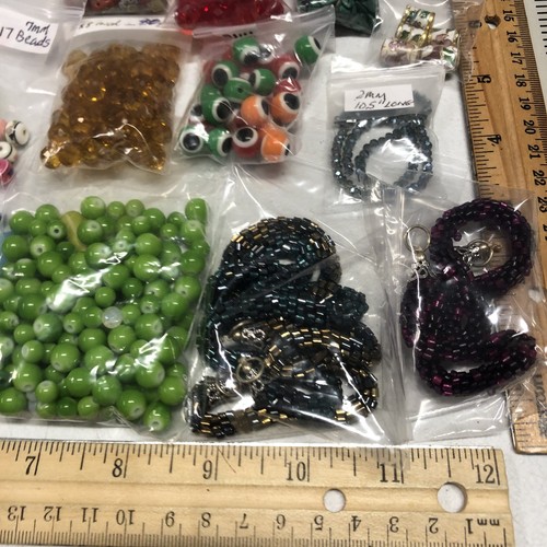 Misc Lot of Beads - Jewelry Making Craft 100+ Beads Reds 1 lb 4 oz - Picture 7 of 11