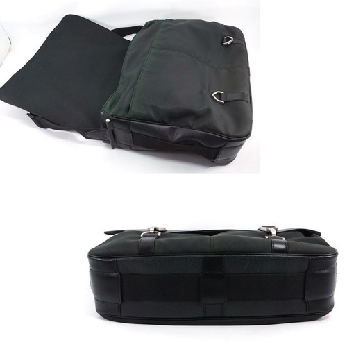 Bolso de hombro Louis Vuitton para hombre Taiga Delsou M30162 Aldwards cuero de nailon negro - Imagen 7 de 9