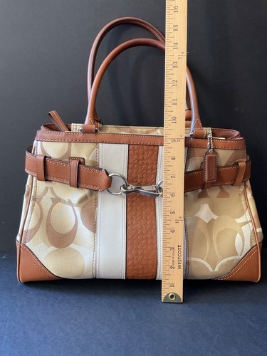 Bolso de mano Coach Hampton Signature con ribete de cuero marrón lona F13338 - Imagen 12 de 12
