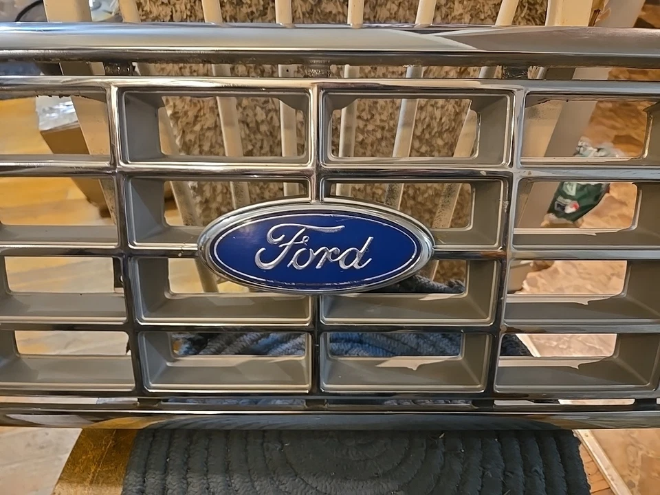 Ford Econoline Van Grill 1983-1991 cromada y Argentina 1986 Ford Van OEM E150 E250 Foto 4 de 4