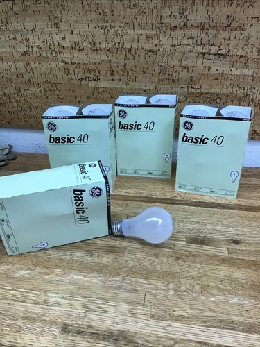 NEW GE Soft White 40 Watt Light Bulbs - Box of 16 Bulbs A15 (LOOK AT ALL) - Picture 2 of 5