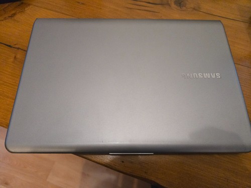 Samsung Series 5 13 inch NP 535U3C A02UK AMD 500GB SSD - Picture 4 of 14