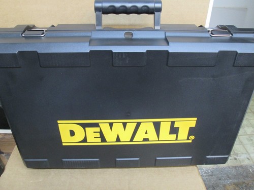 DEWALT D25333K 1-1/8 Corded SDS Plus Rotary Hammer W/ DUST EXTRACTOR DWH304DH - Picture 9 of 9
