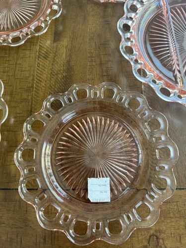 Vintage Pink Depression Glass Set – 28 Pieces – Exquisite Scalloped “Princess” - Picture 5 of 10