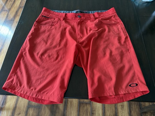 OAKLEY Mens Golf Shorts; Size 36; Bright Red W/inseam 10.5”;Polyester; RN 96548