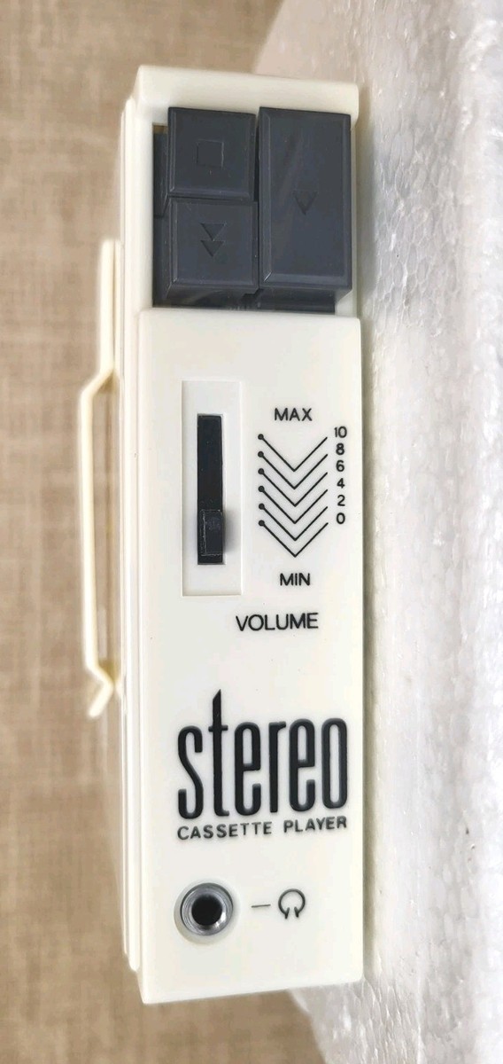 Shin❁⃘*n Shinaon Walkman Cassette Stereo Player MG-Z1 RARE Made In