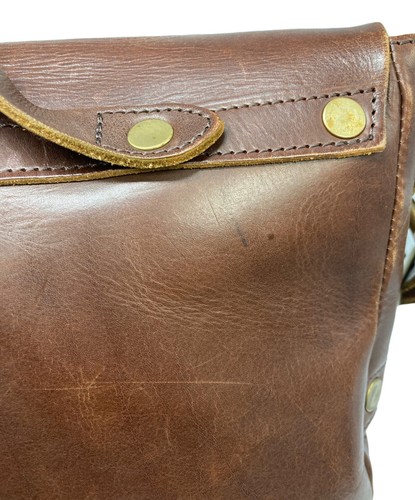 vasco LEATHER POSTMAN MINI SHOULDER BAG brown leather - Picture 7 of 10