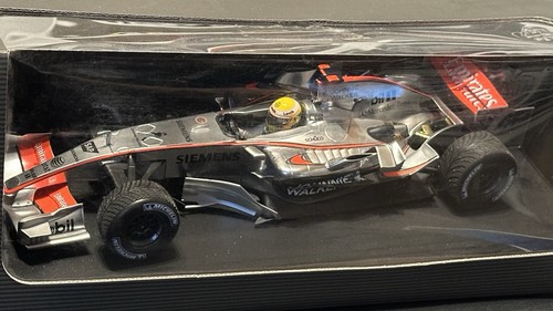 McLaren Mercedes Lewis Hamilton 1ª prueba Silverstone 2006 1:18 - Imagen 6 de 7