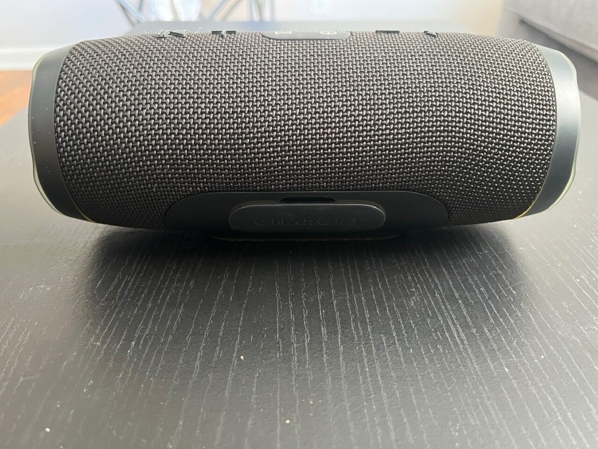 JBL Charge 3 Waterproof Portable Bluetooth Speaker - Black