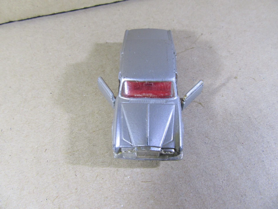 37X Vintage 1979 Matchbox 39 England Rolls Royce Silber Shadow I Superfast 1:67 - Bild 4 von 4