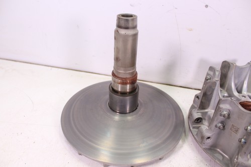 2020 CAN AM MAVERICK X3 XRC TURBO RR PRIMARY DRIVE CLUTCH 420280598 - Picture 2 of 12