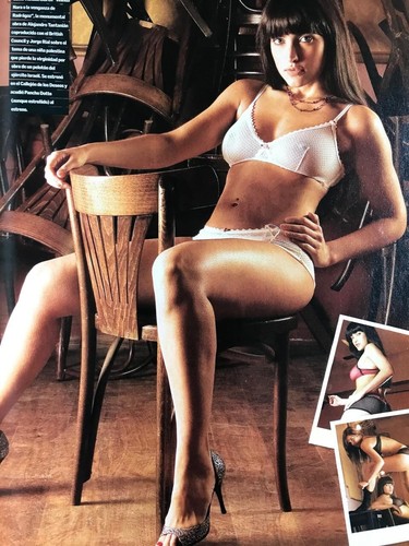 MAXIM Magazine Argentina #24 - EVANGELINA ANDERSON - April 2006 - Imagen 5 de 12