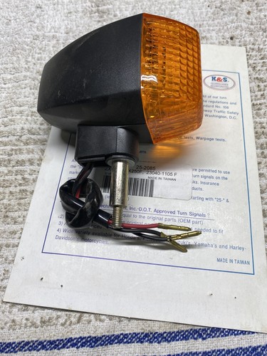 K&S Technologies - 25-2085 - DOT Approved Turn Signal, Amber - Picture 3 of 7
