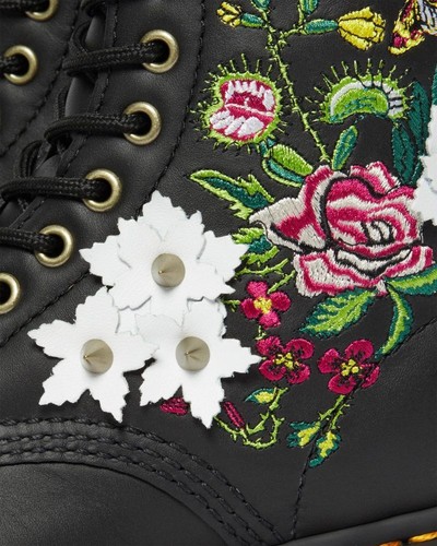 Dr. Martens 10 Loch 1490 Bloom Floral Black Backhand Napa - Picture 2 of 48