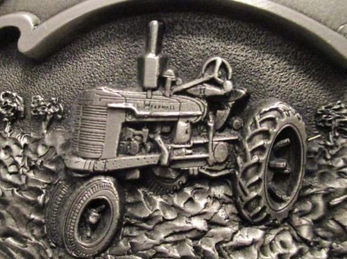International Harvester IH Farmall H Tractor Belt Buckle Spec Cast 1991 Lt Ed - Picture 2 of 4