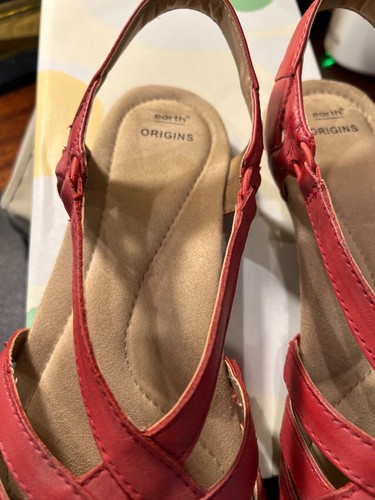 "Earth Origins" Red Woven Strap Sandals 11Wide - Picture 5 of 6