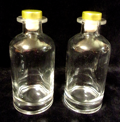 NWOT CLEAR GLASS OIL and VINEGAR BOTTLE SET with Drizzle Spouts AND Stoppers - Picture 5 of 12