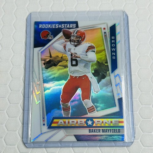 Baker Mayfield 2021 Panini Rookies & Stars Airborne White Prizm #/149 Buccaneers - Picture 3 of 4