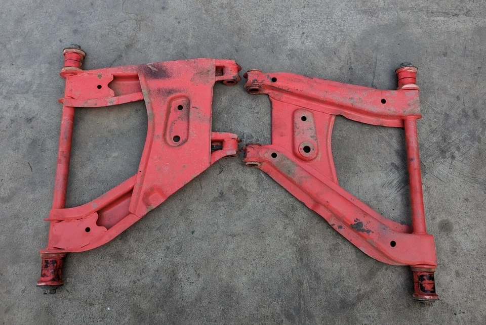 1970-1978 Datsun 240Z 260Z 280Z Rear lower control arm Transverse RIGHT & LEFT - Image 2 of 2