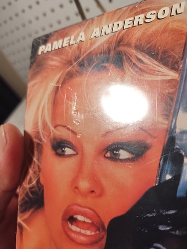 Pamela Anderson  Barb Wire VHS Factory Sealed Polygram Video 1996 Salt & Pepper  - Picture 7 of 7