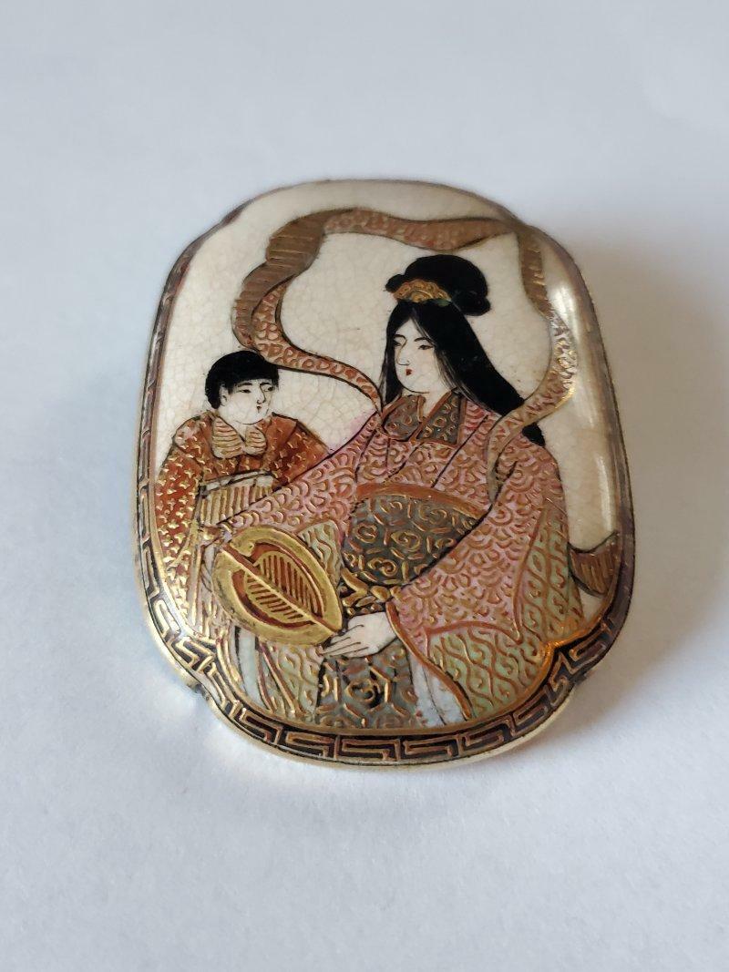 Antique Japanese Satsuma Porcelain Pin - image 1