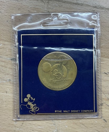 Medalla Conmemorativa Aniversario 20 Años Mágicos Walt Disney World 1991 De Colección - Imagen 2 de 4