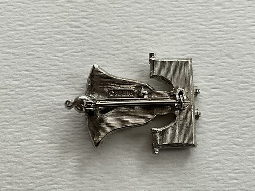 Vintage RAFAELIAN Rhinestone Figural Liberty Bell Brooch Pin Patriotic - Picture 3 of 3