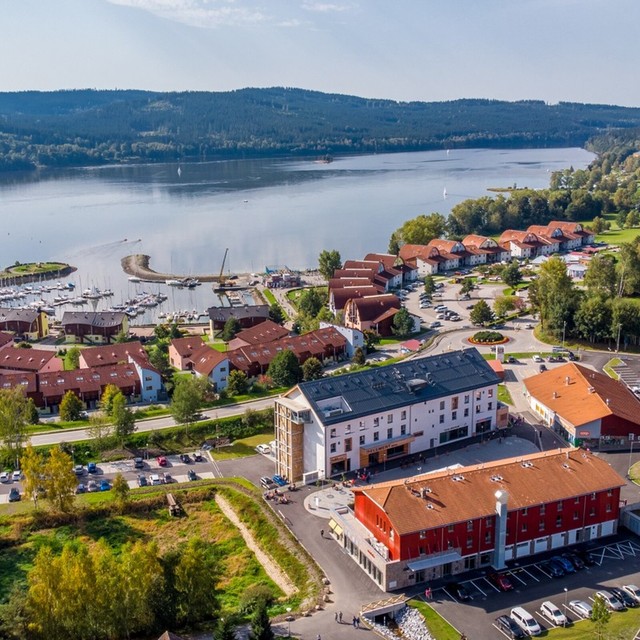 Lipno Tschechien Hotel Element 2 Personen 4 Tage / 3 Nächte ÜF + 1x Abendessen Lipno Tschechien Hotel Element 2 Personen 4 Tage / 3 Nächte ÜF + 1x Abendessen