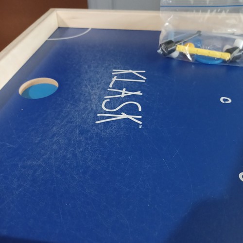 Klask Magnetic Party Battle Game Wooden Board Original Box Danish Game - Picture 3 of 12