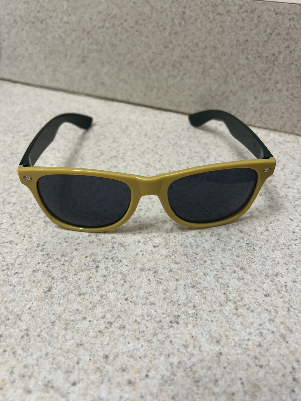Picture 2 of 3