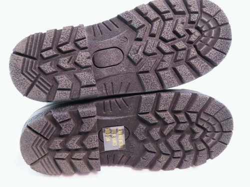 SALE! DREAM PAIRS NAVY SNOW BOOTS. FAUX FUR LINED. M4=W5.5. ORG $79 NOW $20 - Picture 3 of 4