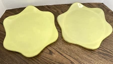 2 Annieglass Scalloped Handcrafted 10" Salad Plates 1997 1998 Signed Green US