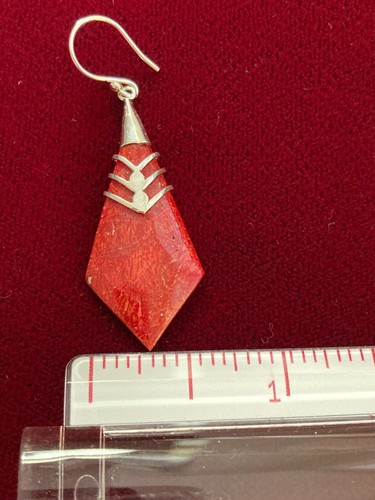 .925 Sterling Silver Red Sponge Coral Dangle Earrings Art Deco Detail Wire Hooks - Picture 10 of 10