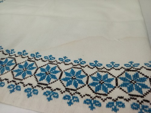 Lot-2 Vintage Cross Stitched Woven Textured Cotton Table Runners Pink Blue=Flaws - Picture 6 of 10