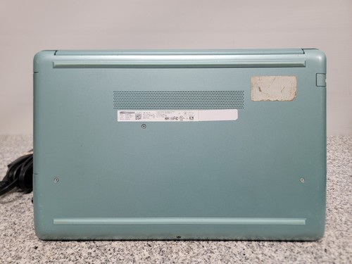 HP Laptop 15-da0022ds Intel Pentium 5405 8GB Ram 256GB SSD Win 11 Home - Picture 6 of 7