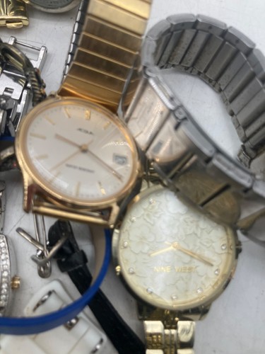 Lot 60 Untested Watches ft. Casio, Timex, Geneva, Seiko, Stauer, Lorus & More - Picture 5 of 13