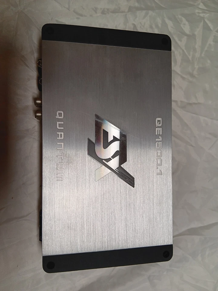 JL  Audio 450/4v2 Verstärker Endstufe + ESX Quantum QE1500.1 + Kabel BMW 5er E60 - Bild 4 von 4